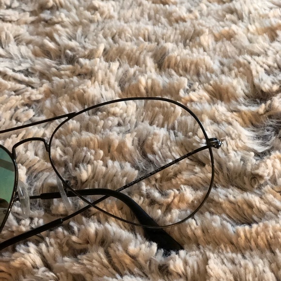 RayBan Aviators - Picture 2 of 7